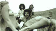 Hendrix_topless_girls_2.jpg