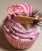 Cheshire_Cat_cupcake.jpg