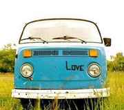 Love_on_bus.jpg