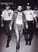 Carlin_arrested_2.jpg