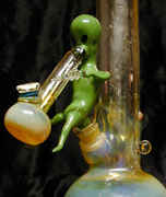 Alien_bong.jpg