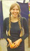 Joni_Mitchell_with_orange.jpg