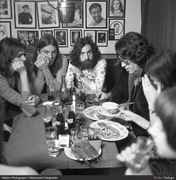 Pink_Floyd_eating_at_table.jpg