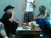 Willie_Nelson_and_Snoop_Dogg_smoking.jpg